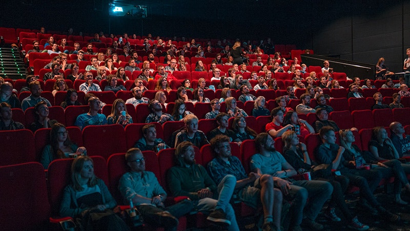 Ir ao cinema: Atividades de Páscoa em família